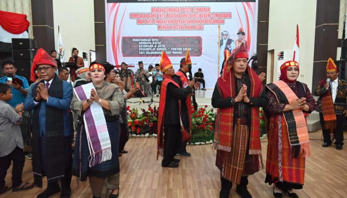 Pomparan Guru Tatea Bulan-Tim Budaya Upa-upa Bupati dan Wakil Bupati Tapteng 